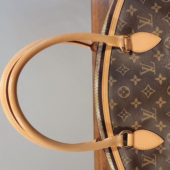 🎉SOLD🎉 💯% Authentic Louis Vuitton Lockit Horizontal bag - Picture 3 of 11